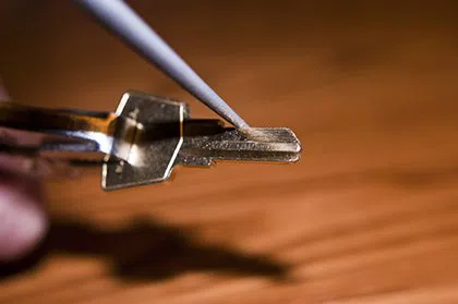 Lincoln MA Locksmith Store Lincoln, MA 781-287-1180 - broken-key-extraction
